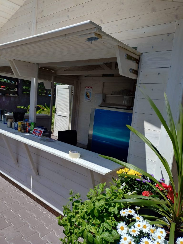 Stánek U nás zmrzlina s točenou zmrzlinou Opočno v Pasohlávkách